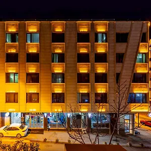 Hotel Dem Airport